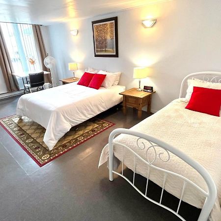Les Appartements Du Vieil Edifice Metabetchouan-Lac-a-la-Croix Luaran gambar